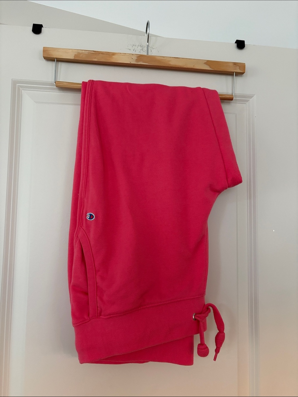 Champion Bright Pink woman’s Fleece Joggers